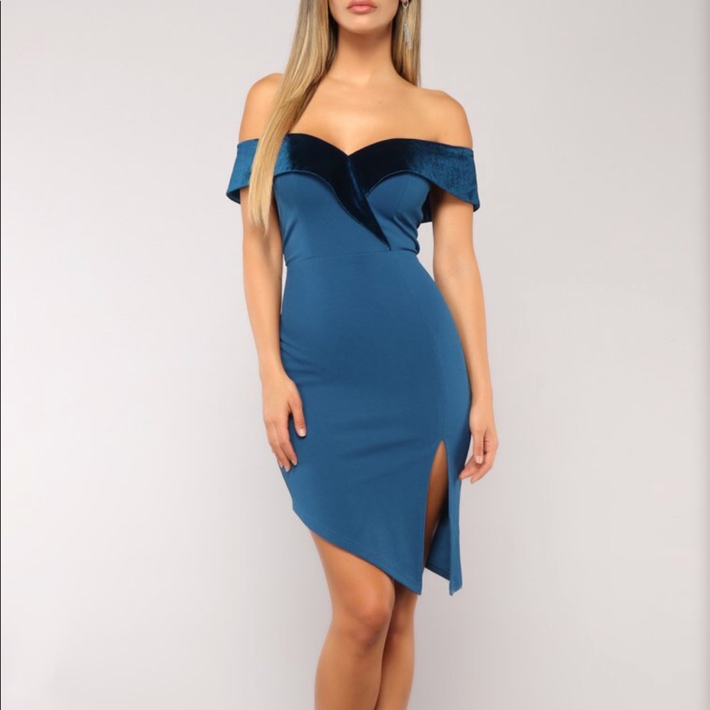 Brand new off the shoulder Fashion Nova dress